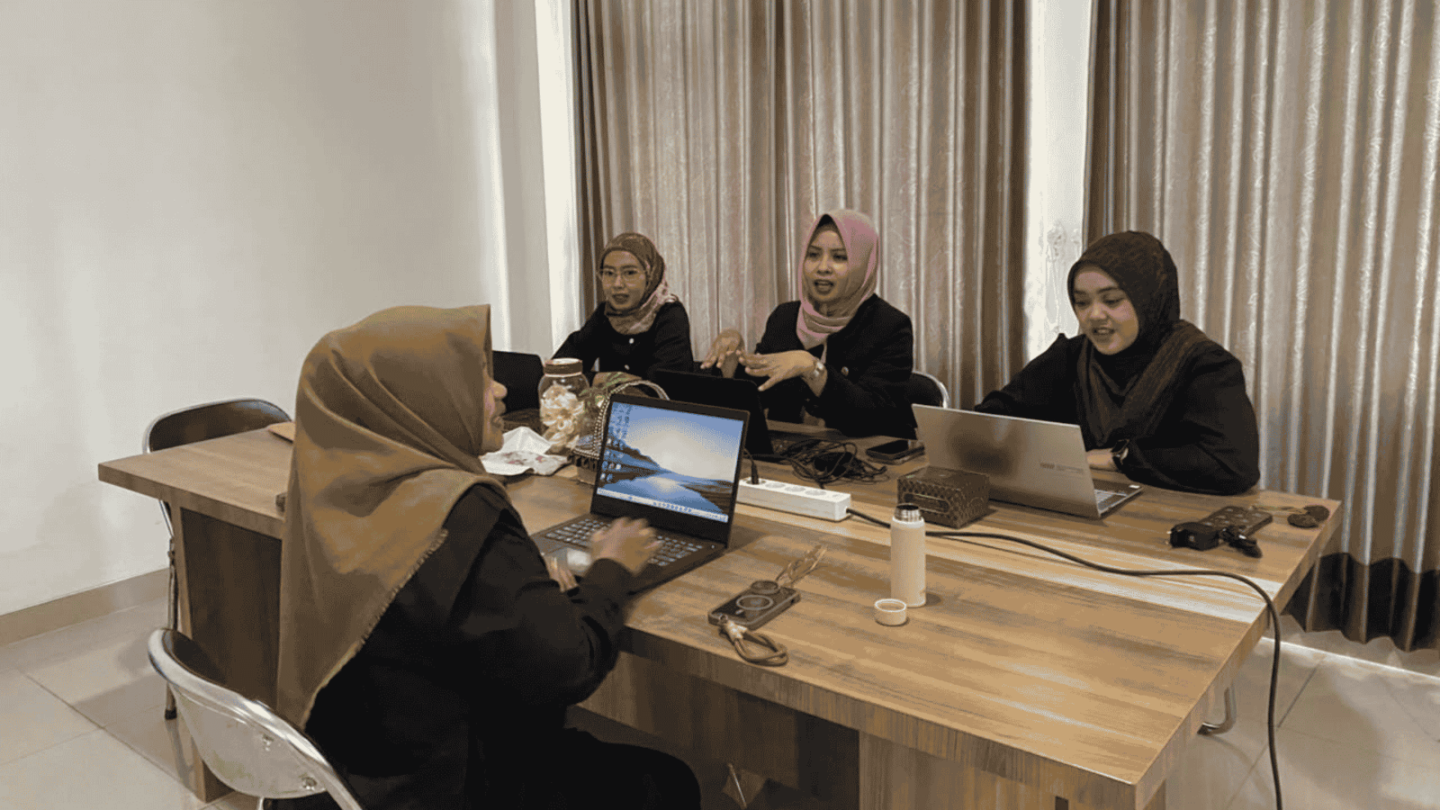 LPM INSTIDLA Evaluasi Mutu Pendidikan melalui Audit Program Studi Kewirausahaan