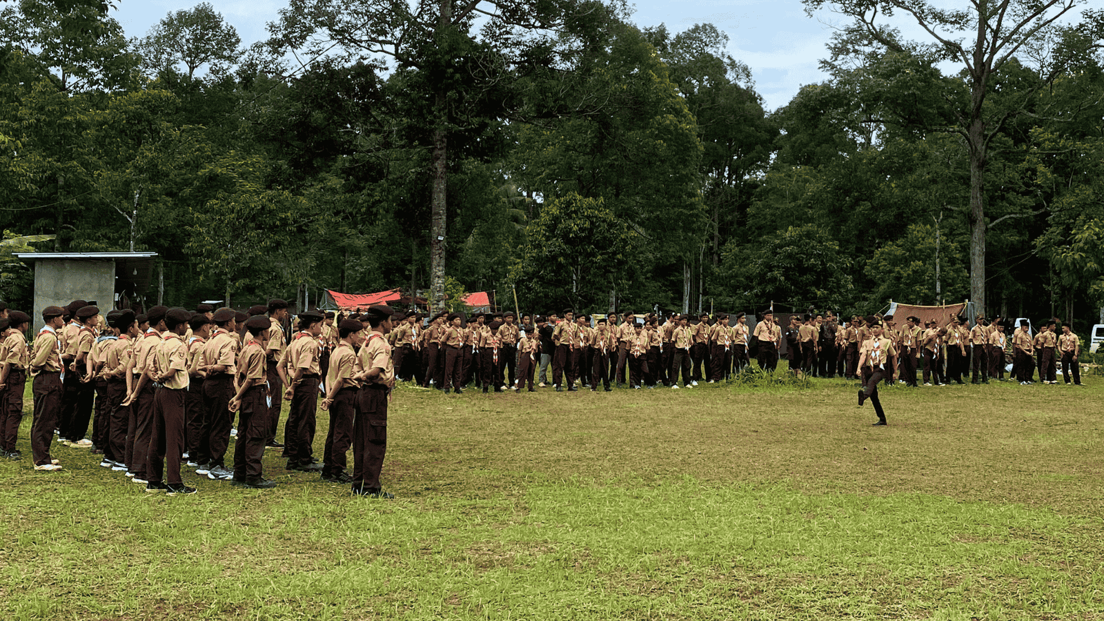 SMP IT Al Farabi dan SMA IT Al Farabi Gelar Perkemahan di Bumi Perkemahan INSTIDLA